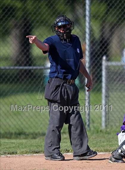 Thumbnail 2 in Hutchinson-Central Tech @ Hamburg photogallery.
