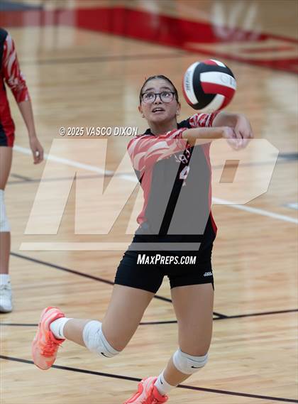 Thumbnail 3 in Maryvale @ Dysart photogallery.