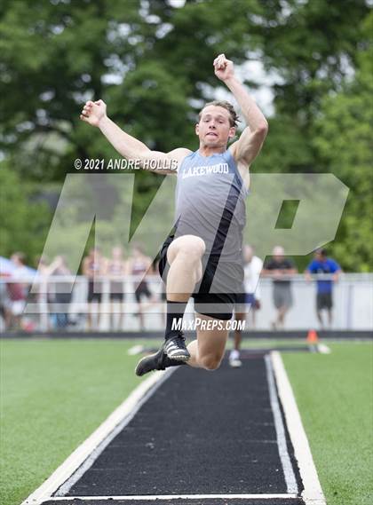 Thumbnail 3 in IHSAA Regional Boys Track  photogallery.
