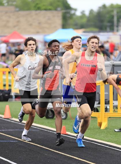 Thumbnail 1 in IHSAA Regional Boys Track  photogallery.