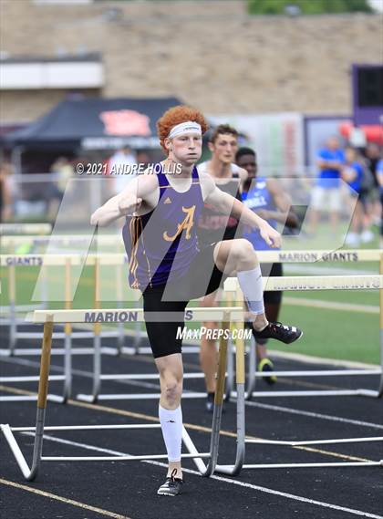Thumbnail 1 in IHSAA Regional Boys Track  photogallery.