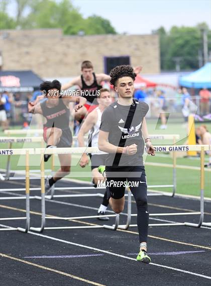 Thumbnail 1 in IHSAA Regional Boys Track  photogallery.