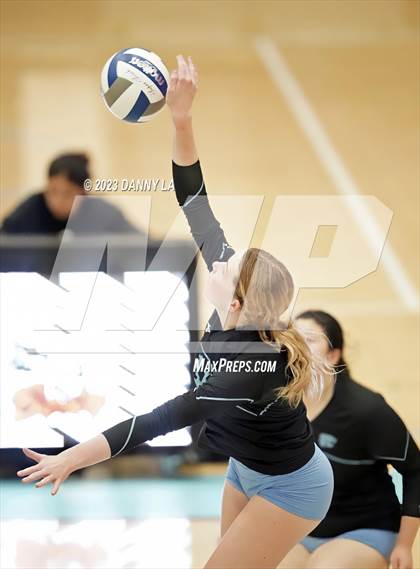 Thumbnail 1 in James Madison @ Centreville photogallery.