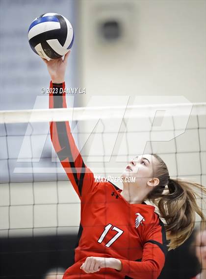 Thumbnail 2 in James Madison @ Centreville photogallery.