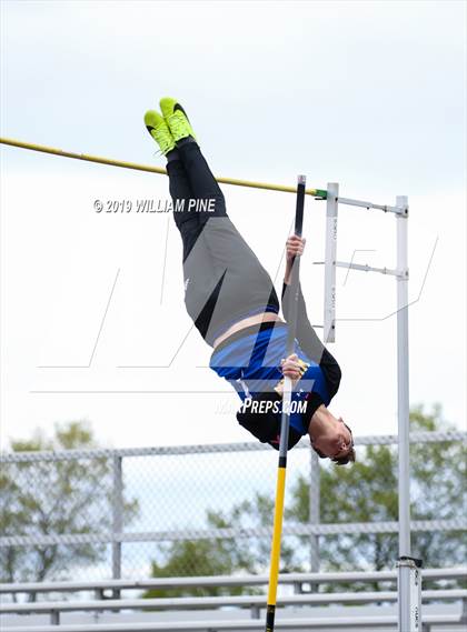 Thumbnail 3 in Kingston Tiger Relays  (Boys Afternoon Events) photogallery.