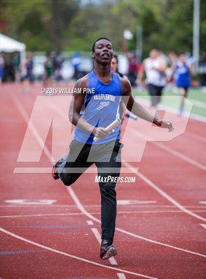 Thumbnail 3 in Kingston Tiger Relays  (Boys Afternoon Events) photogallery.