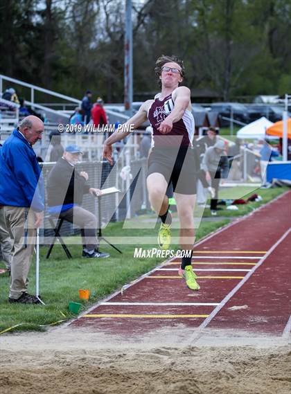 Thumbnail 1 in Kingston Tiger Relays  (Boys Afternoon Events) photogallery.