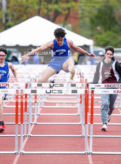 Thumbnail 3 in Kingston Tiger Relays  (Boys Afternoon Events) photogallery.