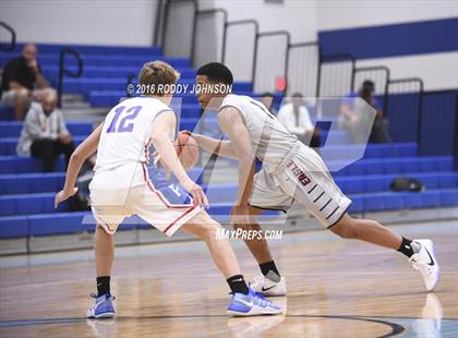 Thumbnail 2 in Dawson vs. Pearce (McDonald's Texas Invitational) photogallery.