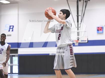 Thumbnail 1 in Dawson vs. Pearce (McDonald's Texas Invitational) photogallery.