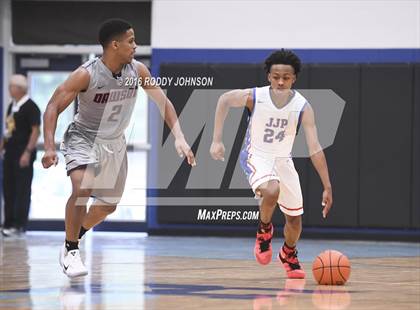 Thumbnail 1 in Dawson vs. Pearce (McDonald's Texas Invitational) photogallery.