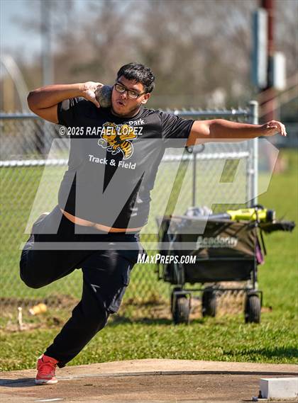 Thumbnail 3 in Houston ISD Relays (Shot Put) photogallery.