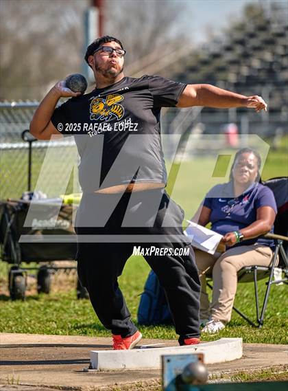 Thumbnail 1 in Houston ISD Relays (Shot Put) photogallery.