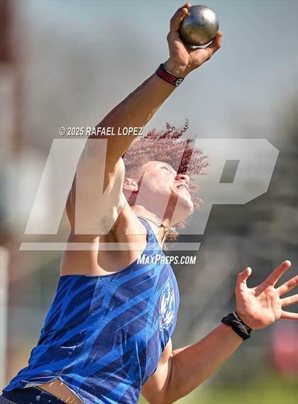 Thumbnail 1 in Houston ISD Relays (Shot Put) photogallery.