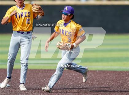 Thumbnail 2 in Valencia vs St Francis photogallery.