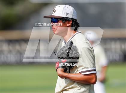 Thumbnail 2 in Valencia vs St Francis photogallery.