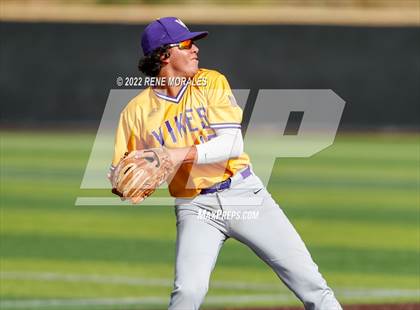 Thumbnail 3 in Valencia vs St Francis photogallery.