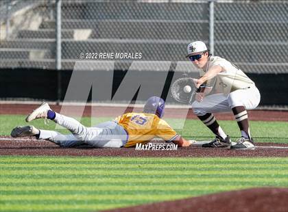 Thumbnail 2 in Valencia vs St Francis photogallery.