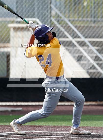 Thumbnail 1 in Valencia vs St Francis photogallery.