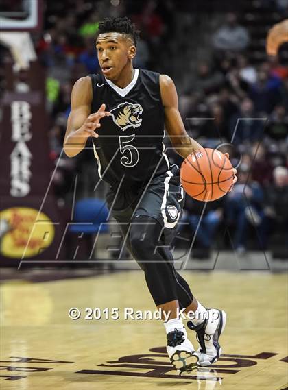 Thumbnail 2 in Chino Hills vs Bentonville  (Bass Pro Tournament of Champions) photogallery.