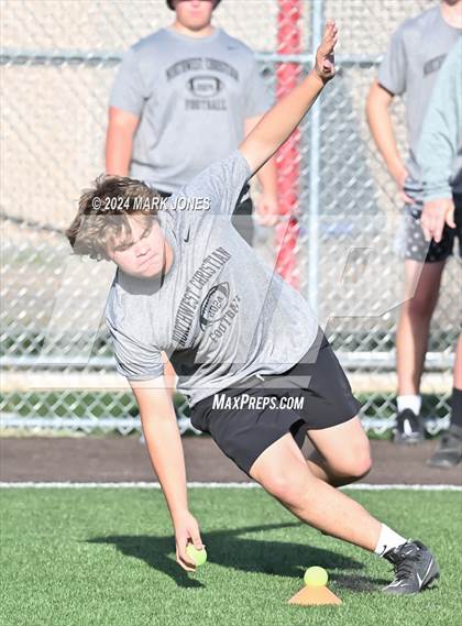 Thumbnail 2 in Big Man Contest (ACU 7v7 Tournament) photogallery.
