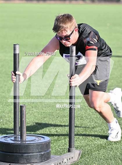 Thumbnail 3 in Big Man Contest (ACU 7v7 Tournament) photogallery.
