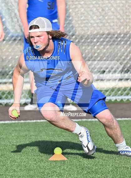 Thumbnail 3 in Big Man Contest (ACU 7v7 Tournament) photogallery.