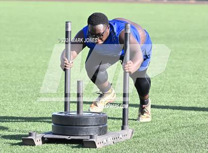 Thumbnail 2 in Big Man Contest (ACU 7v7 Tournament) photogallery.