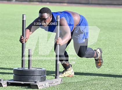 Thumbnail 1 in Big Man Contest (ACU 7v7 Tournament) photogallery.