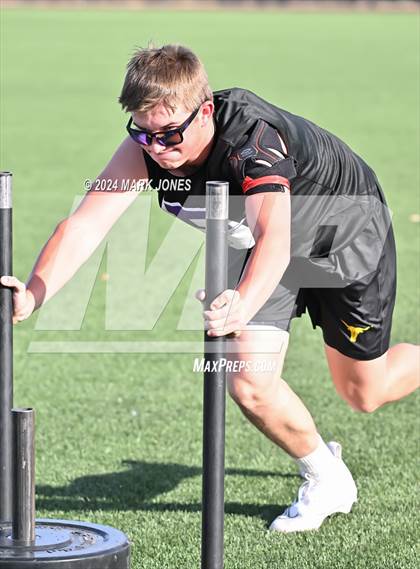 Thumbnail 2 in Big Man Contest (ACU 7v7 Tournament) photogallery.