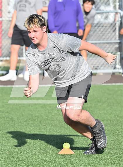 Thumbnail 3 in Big Man Contest (ACU 7v7 Tournament) photogallery.