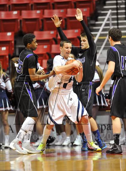 Thumbnail 2 in Foothills Christian vs. Horizon (CIF SDS D5 Final) photogallery.