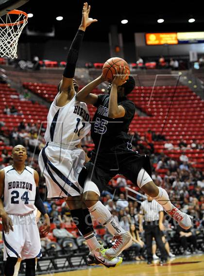 Thumbnail 1 in Foothills Christian vs. Horizon (CIF SDS D5 Final) photogallery.