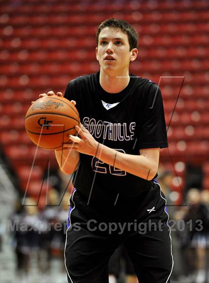 Thumbnail 1 in Foothills Christian vs. Horizon (CIF SDS D5 Final) photogallery.