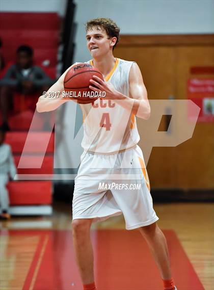 Thumbnail 1 in Brooks DeBartolo Collegiate @ Clearwater Central Catholic photogallery.