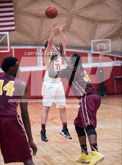 Thumbnail 1 in Brooks DeBartolo Collegiate @ Clearwater Central Catholic photogallery.