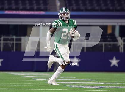 Thumbnail 1 in Gunter vs  Franklin (UIL Football 3A D2 Finals) photogallery.