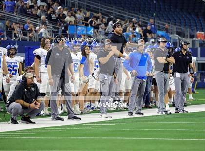 Thumbnail 1 in Gunter vs  Franklin (UIL Football 3A D2 Finals) photogallery.
