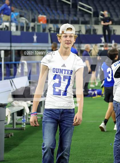 Thumbnail 1 in Gunter vs  Franklin (UIL Football 3A D2 Finals) photogallery.