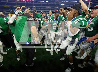 Thumbnail 3 in Gunter vs  Franklin (UIL Football 3A D2 Finals) photogallery.
