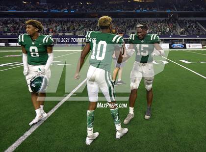 Thumbnail 1 in Gunter vs  Franklin (UIL Football 3A D2 Finals) photogallery.