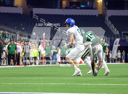 Thumbnail 2 in Gunter vs  Franklin (UIL Football 3A D2 Finals) photogallery.