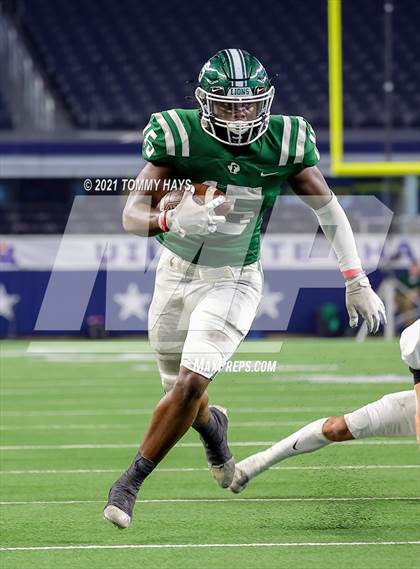 Thumbnail 2 in Gunter vs  Franklin (UIL Football 3A D2 Finals) photogallery.