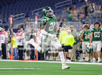 Thumbnail 1 in Gunter vs  Franklin (UIL Football 3A D2 Finals) photogallery.