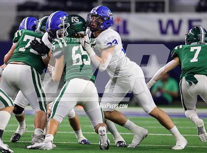 Thumbnail 1 in Gunter vs  Franklin (UIL Football 3A D2 Finals) photogallery.