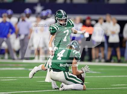 Thumbnail 3 in Gunter vs  Franklin (UIL Football 3A D2 Finals) photogallery.