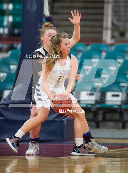 Thumbnail 3 in Pueblo South vs. Air Academy (CHSAA 4a Final Four) photogallery.