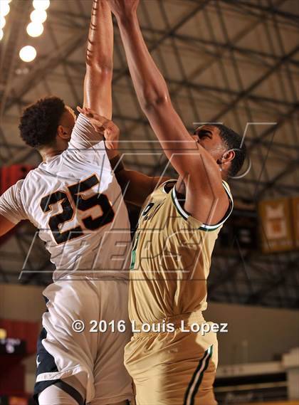 Thumbnail 1 in Long Beach Poly vs. JW North (CIF SoCal Regional D1AA Final) photogallery.