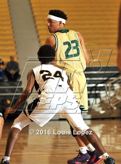 Thumbnail 2 in Long Beach Poly vs. JW North (CIF SoCal Regional D1AA Final) photogallery.