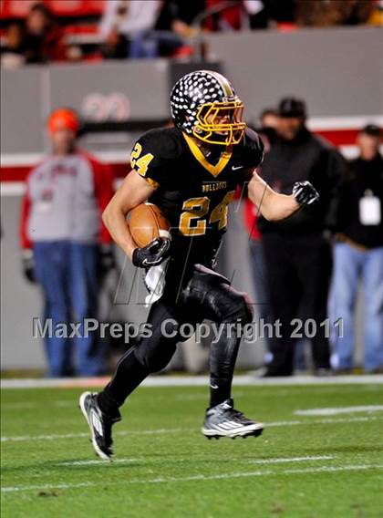 Thumbnail 3 in Jones vs. Murphy (NCHSAA 1A State Final) photogallery.